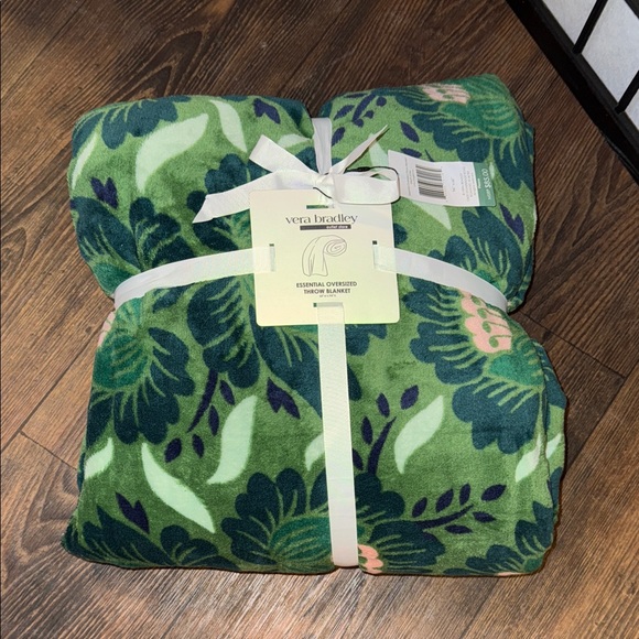 Vera Bradley Other - Vera Bradley Lotus English Ivy Oversized Throw Blanket